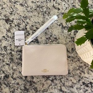 NWT Coach Wristlet